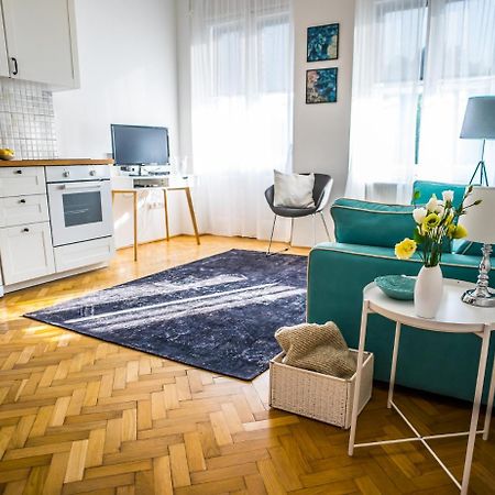Ybl Apartment City Center Székesfehérvár 外观 照片