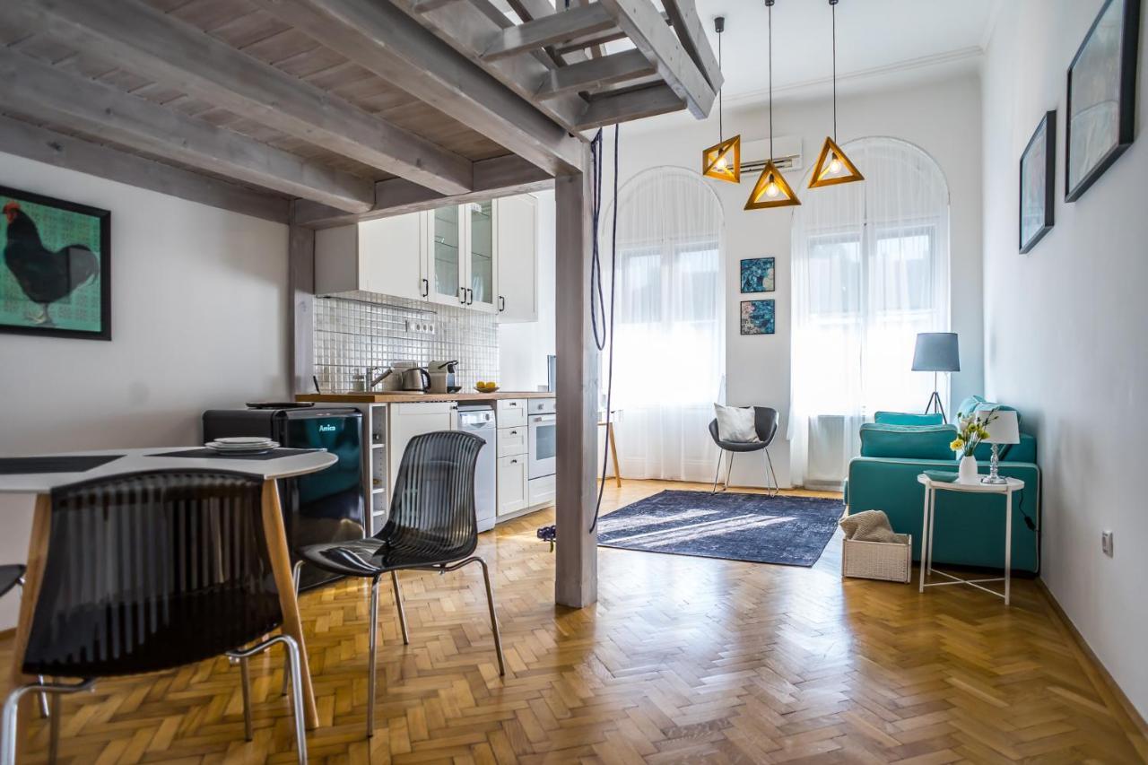 Ybl Apartment City Center Székesfehérvár 外观 照片